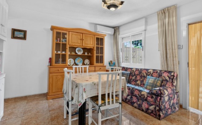 Revente - Town House -
Torrevieja - Costa Blanca