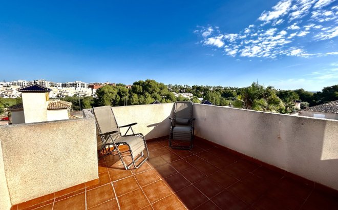 Resale - Villa -
Villamartin - Costa Blanca