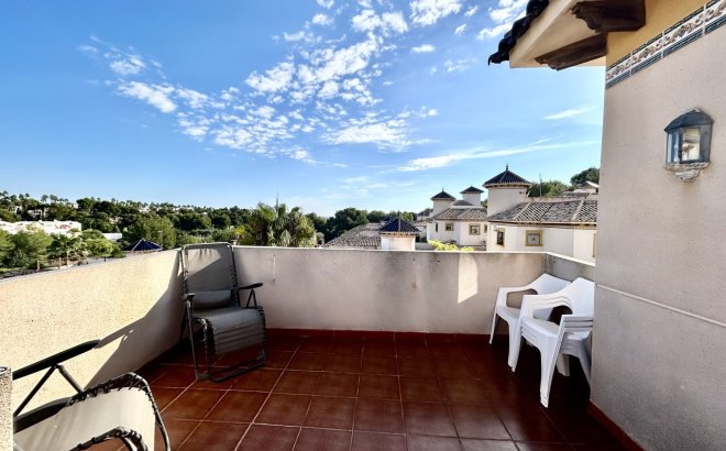 Resale - Villa -
Villamartin - Costa Blanca