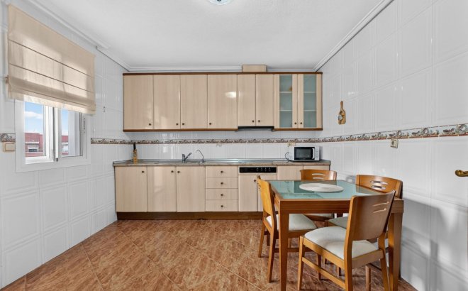 Revente - Appartement -
Torrevieja