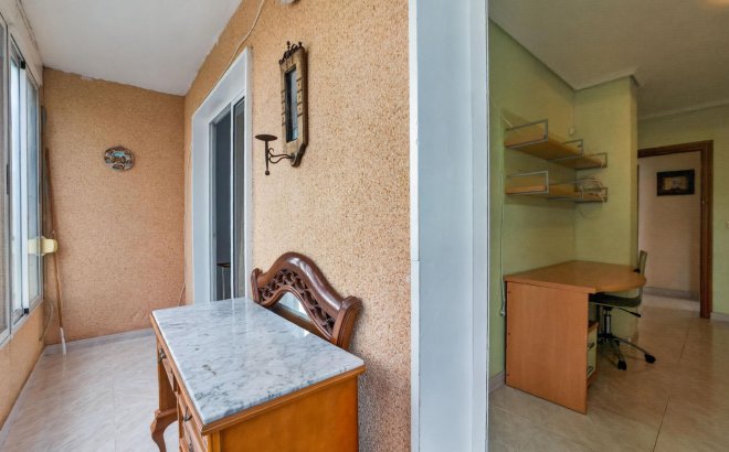 Revente - Appartement -
Torrevieja