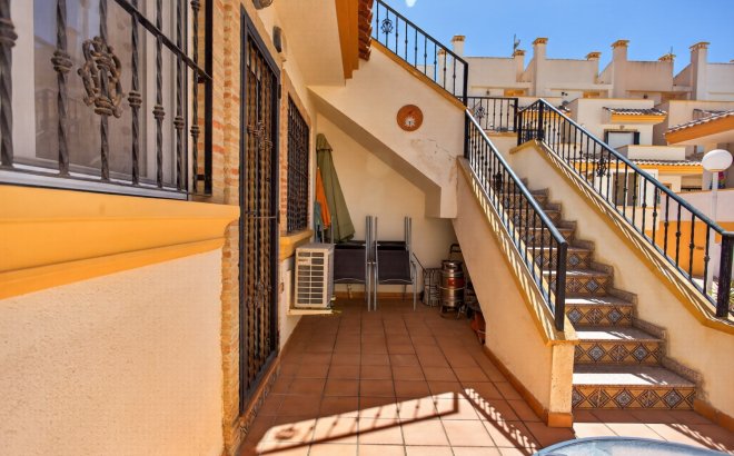 Resale - Villa -
Orihuela Costa - Costa Blanca
