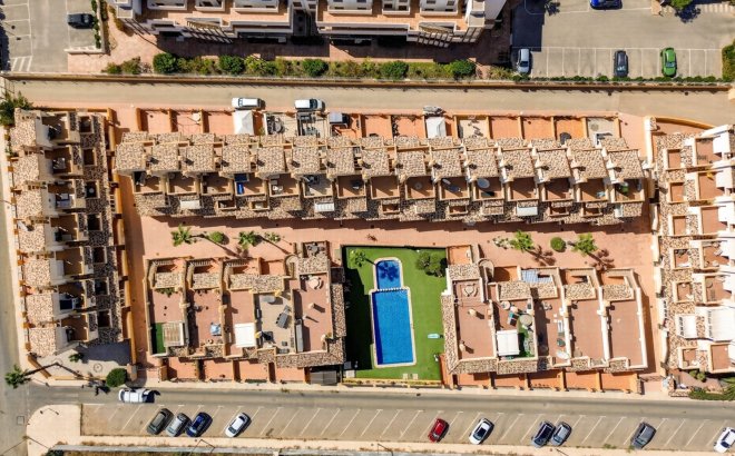 Resale - Villa -
Orihuela Costa - Costa Blanca