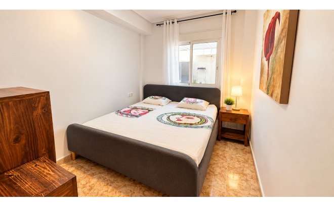 Resale - Bungalow -
Punta Prima - Costa Blanca