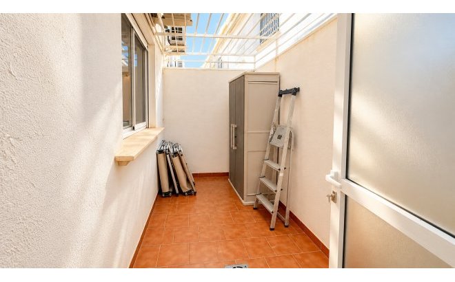 Resale - Bungalow -
Punta Prima - Costa Blanca