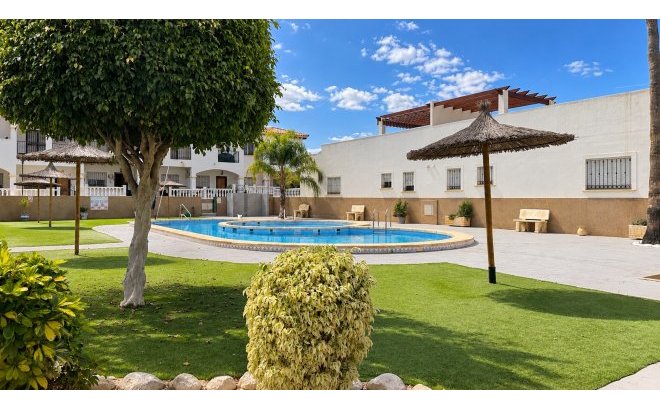 Resale - Bungalow -
Punta Prima - Costa Blanca