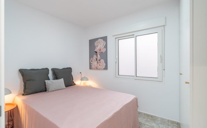 Resale - Apartment -
La Mata - Costa Blanca