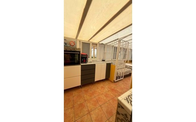 Resale - Bungalow -
Torrevieja - La Mata