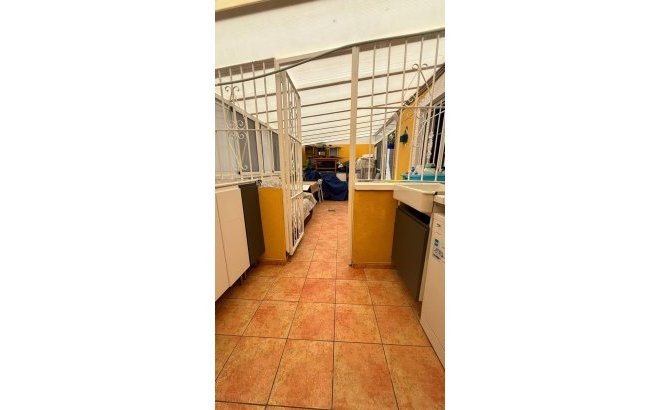 Resale - Bungalow -
Torrevieja - La Mata