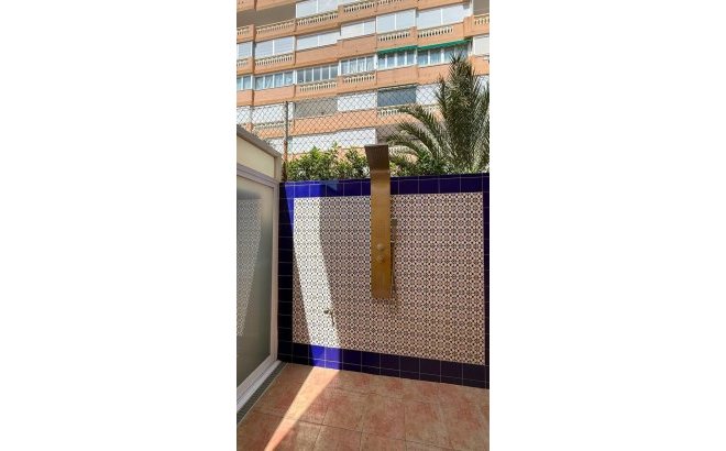 Resale - Bungalow -
Torrevieja - La Mata