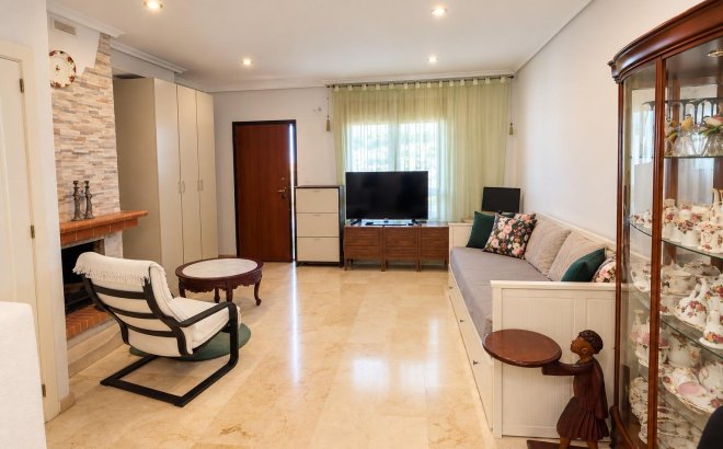Resale - Dúplex -
Orihuela Costa - Costa Blanca