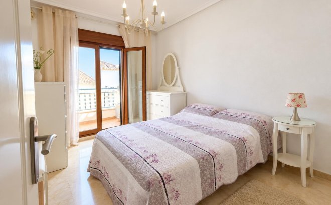 Resale - Dúplex -
Orihuela Costa - Costa Blanca