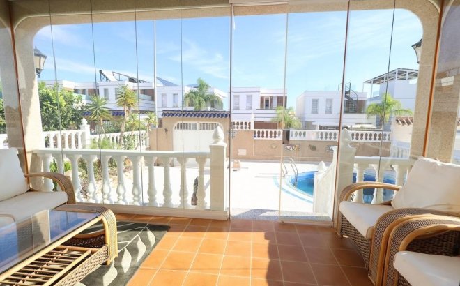 Resale - Villa -
Orihuela Costa - Costa Blanca