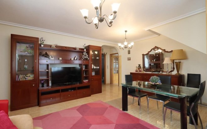 Resale - Villa -
Orihuela Costa - Costa Blanca