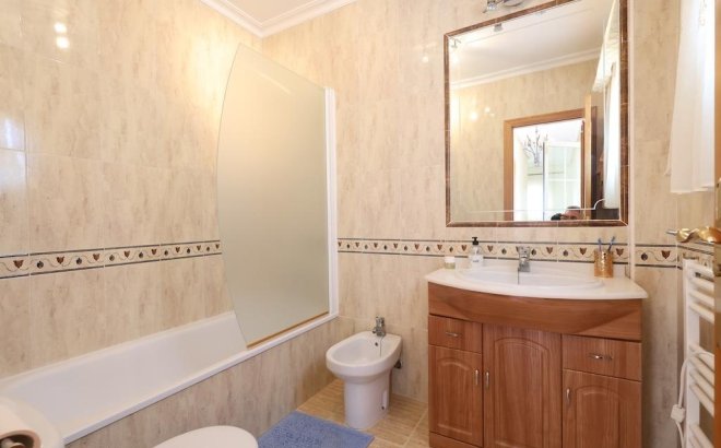 Resale - Villa -
Orihuela Costa - Costa Blanca
