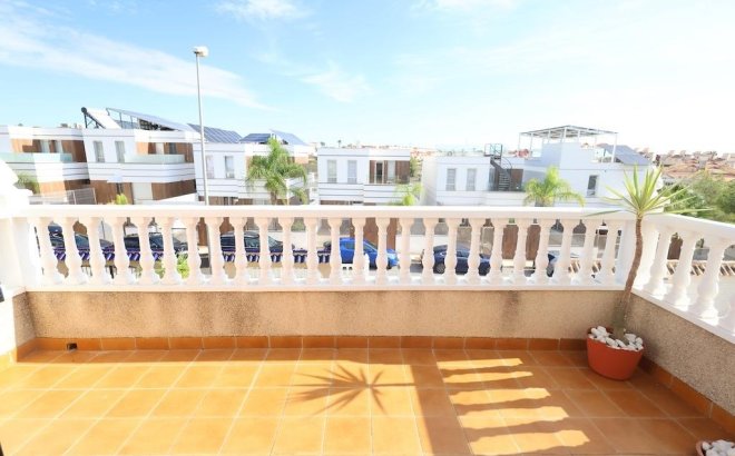 Resale - Villa -
Orihuela Costa - Costa Blanca