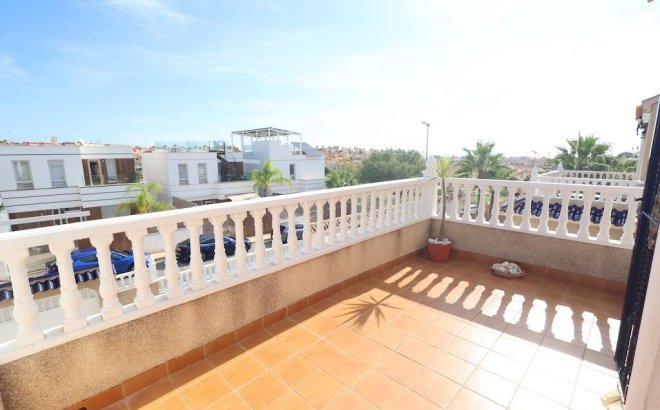 Resale - Villa -
Orihuela Costa - Costa Blanca