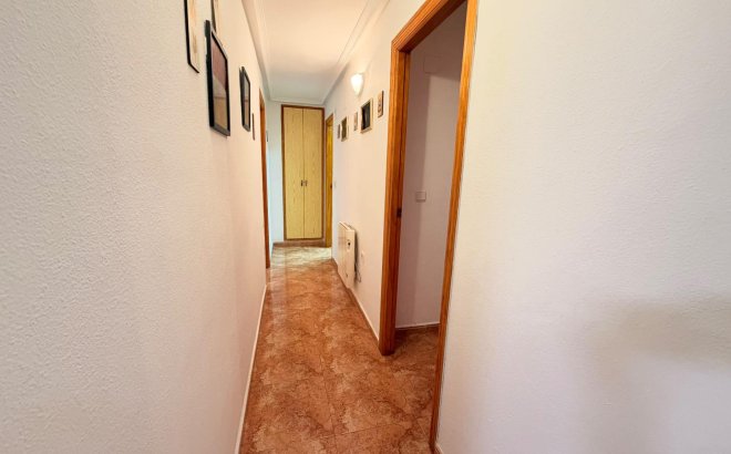 Resale - Apartment -
Torrevieja - Centro