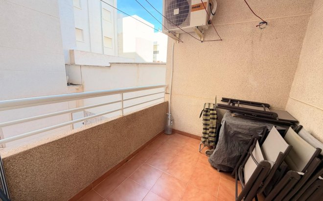 Resale - Apartment -
Torrevieja - Centro