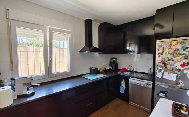 Resale - Villa -
Torrevieja - Torreta Florida
