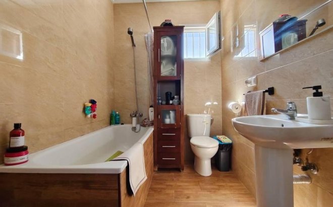 Resale - Villa -
Torrevieja - Torreta Florida