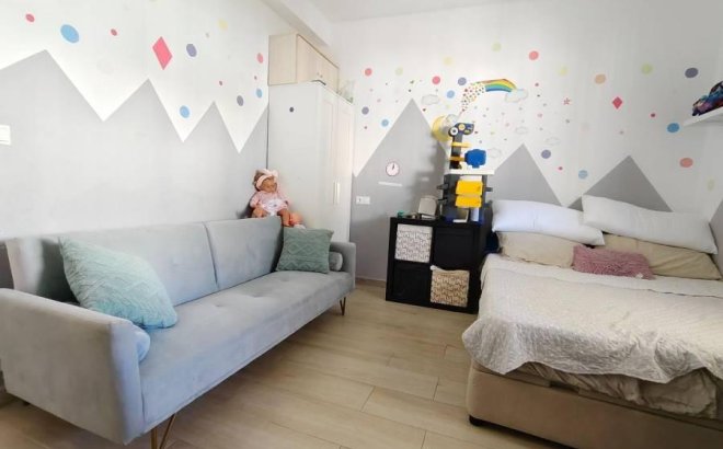 Resale - Villa -
Torrevieja - Torreta Florida