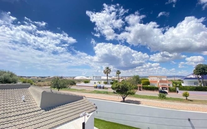 Resale - Villa -
Torrevieja - Torreta Florida
