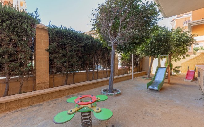 Resale - Apartment -
Torrevieja - Costa Blanca