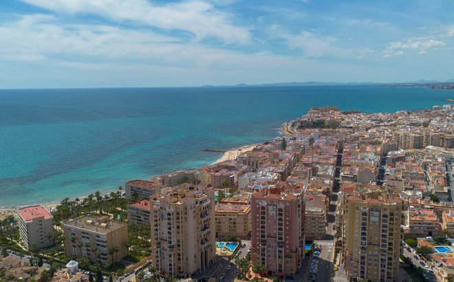 Resale - Apartment -
Torrevieja - Costa Blanca