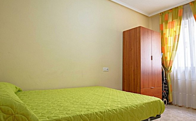 Revente - Appartement -
Torrevieja - Las Piscinas Naturales