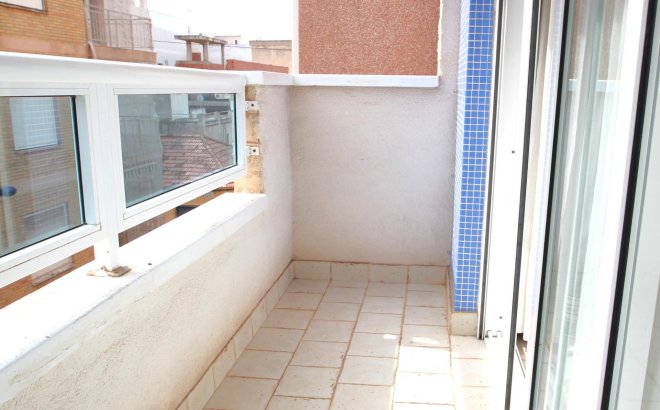 Revente - Appartement -
Torrevieja - Las Piscinas Naturales