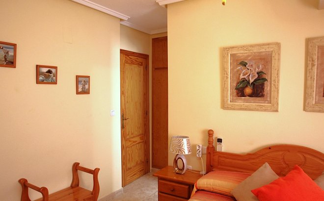 Revente - Appartement -
Torrevieja - Las Piscinas Naturales