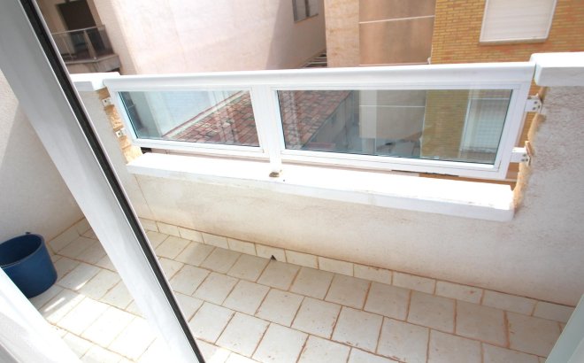 Revente - Appartement -
Torrevieja - Las Piscinas Naturales