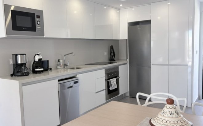 Revente - Appartement -
Villamartin - Costa Blanca