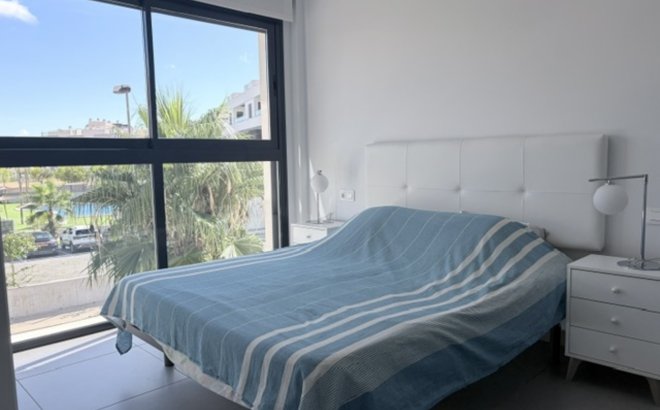 Revente - Appartement -
Villamartin - Costa Blanca