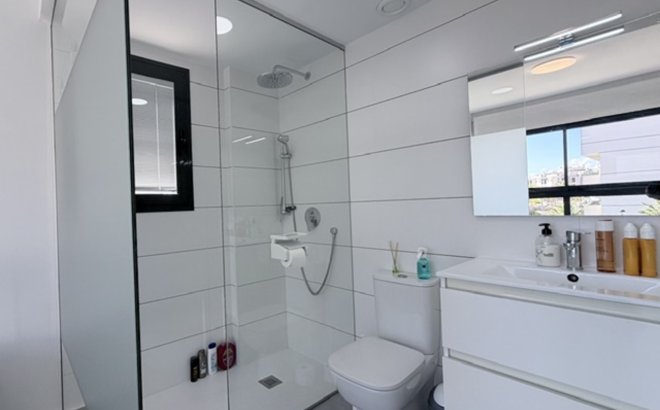 Revente - Appartement -
Villamartin - Costa Blanca