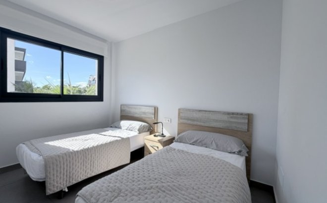 Revente - Appartement -
Villamartin - Costa Blanca