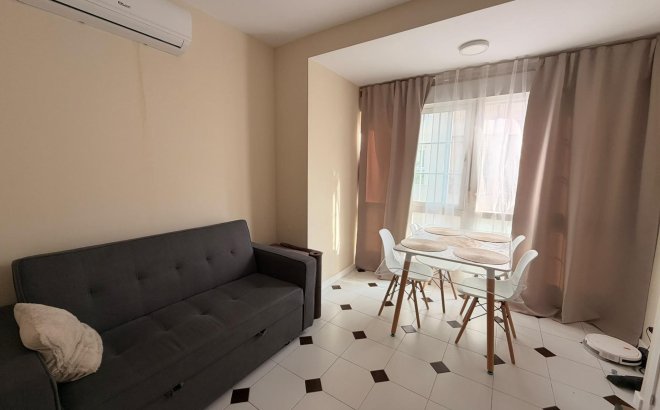 Resale - Apartment -
Torrevieja - Centro