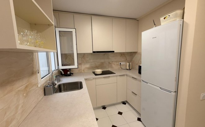 Resale - Apartment -
Torrevieja - Centro