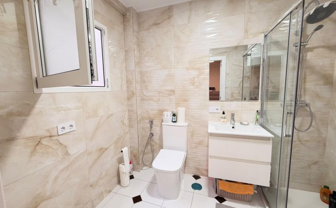 Resale - Apartment -
Torrevieja - Centro