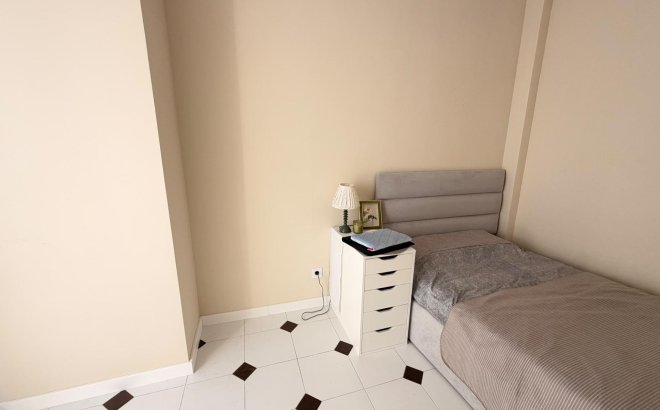 Resale - Apartment -
Torrevieja - Centro