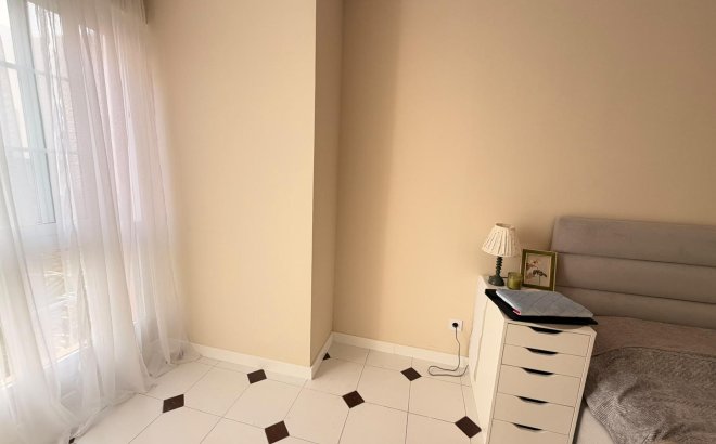 Resale - Apartment -
Torrevieja - Centro