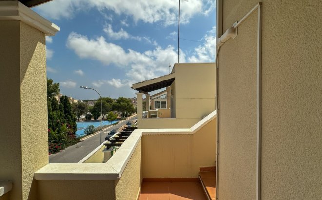 Revente - Villa -
Villamartin - Costa Blanca