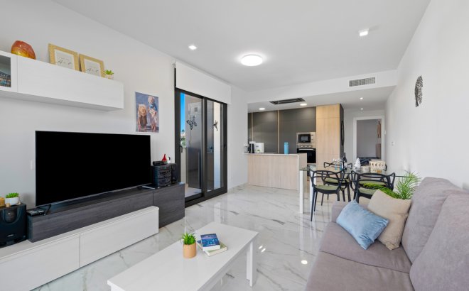 Resale - Apartment -
Villamartin - Costa Blanca