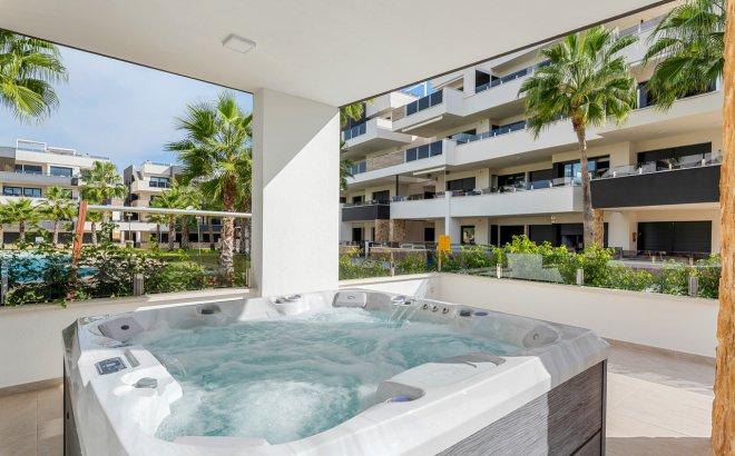 Resale - Apartment -
Villamartin - Costa Blanca