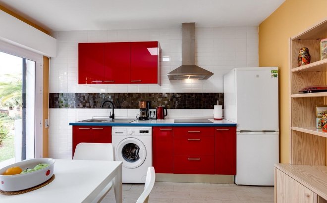 Resale - Villa -
Torrevieja - La Siesta - El Salado - Torreta