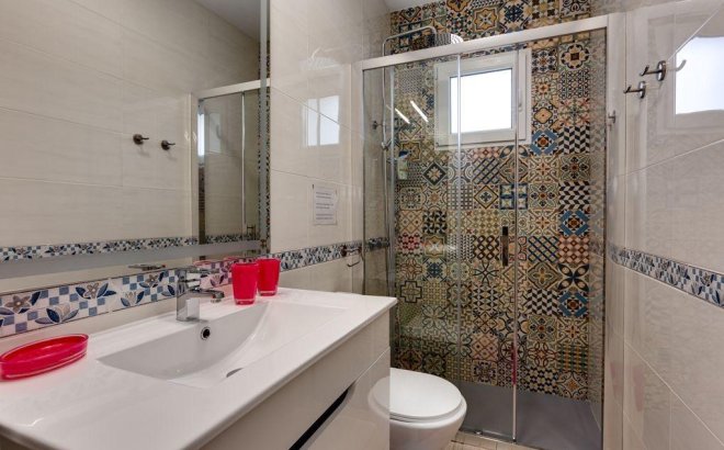 Resale - Villa -
Torrevieja - La Siesta - El Salado - Torreta