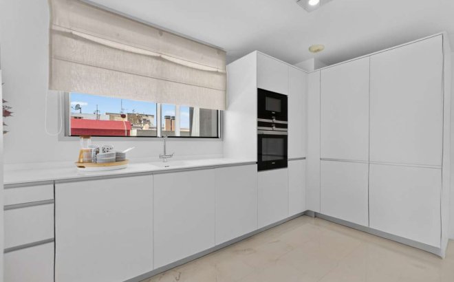Resale - Apartment -
Torrevieja - Costa Blanca
