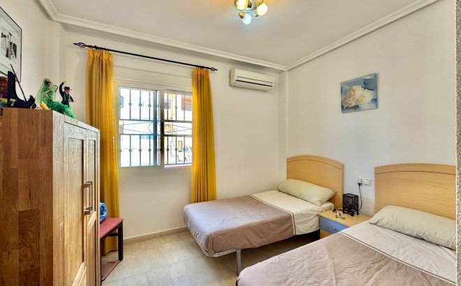 Resale - Apartment -
Orihuela Costa - Costa Blanca