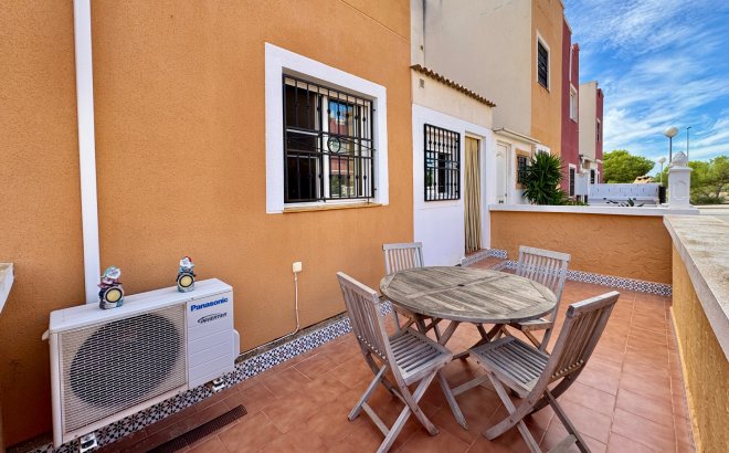 Resale - Apartment -
Orihuela Costa - Costa Blanca